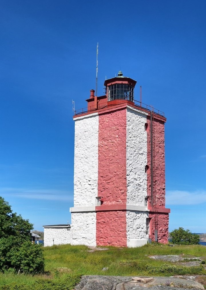 Utö fyr är beläget ytterst i Åbolands skärgård.