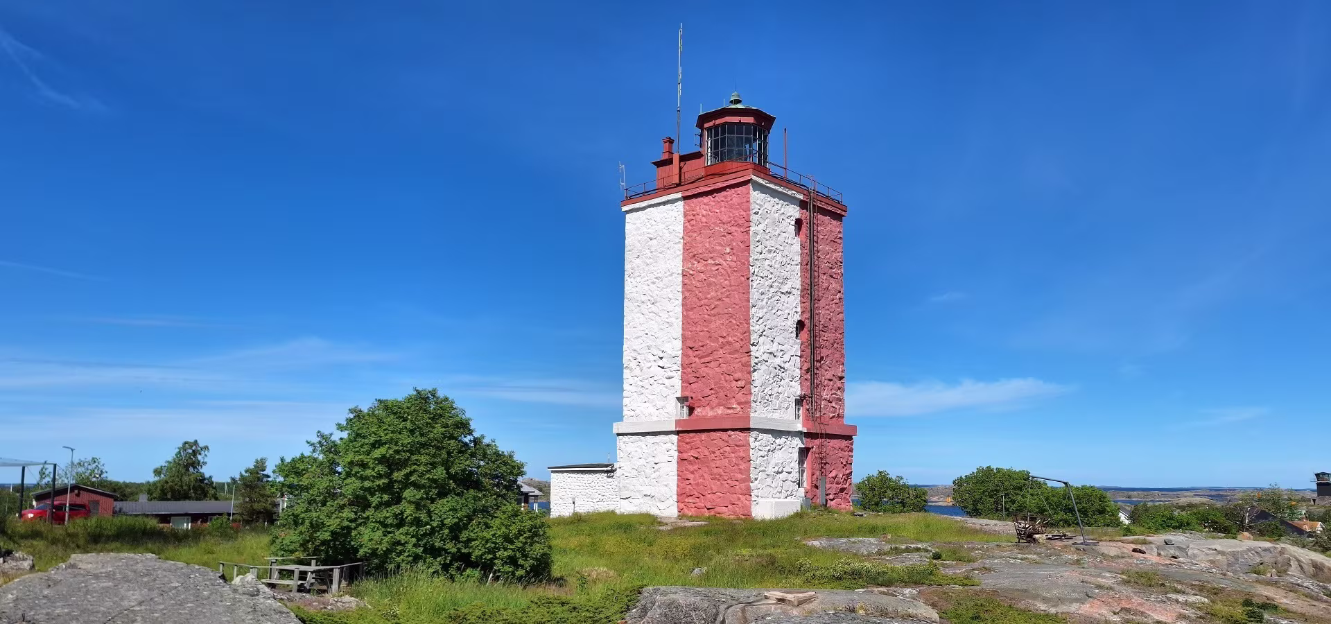 Utö fyr är beläget ytterst i Åbolands skärgård.